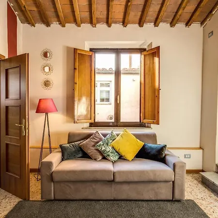 Aweshomeitaly - Lungarno Bellavista Penthouse *