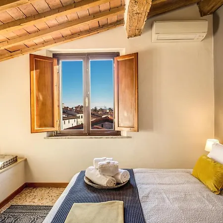 Apartment Aweshomeitaly - Lungarno Bellavista Penthouse Pisa