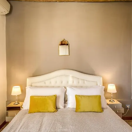 Apartment Aweshomeitaly - Lungarno Bellavista Penthouse *