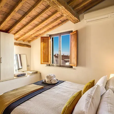Aweshomeitaly - Lungarno Bellavista Penthouse *
