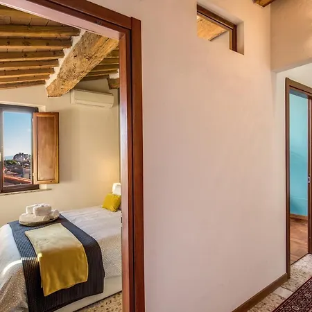 Aweshomeitaly - Lungarno Bellavista Penthouse *