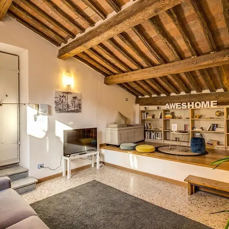 Apartamento Aweshomeitaly - Lungarno Bellavista Penthouse *
