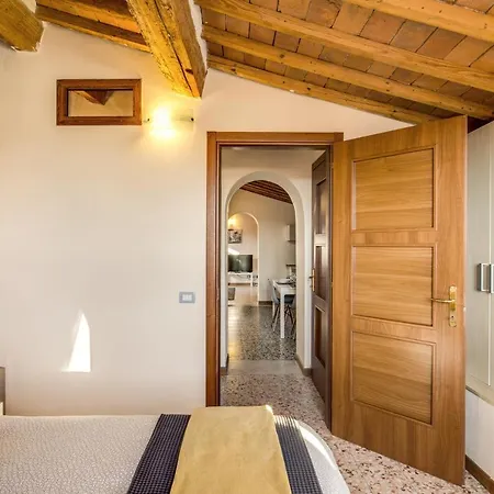 Aweshomeitaly - Lungarno Bellavista Penthouse Apartamento